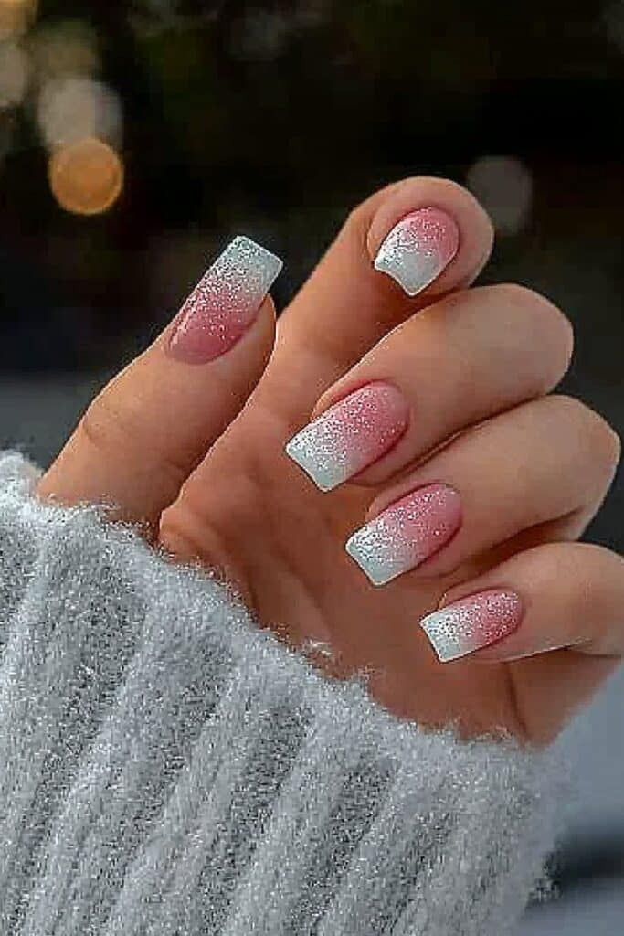 Short neutral winter nails featuring frosty pink ombre