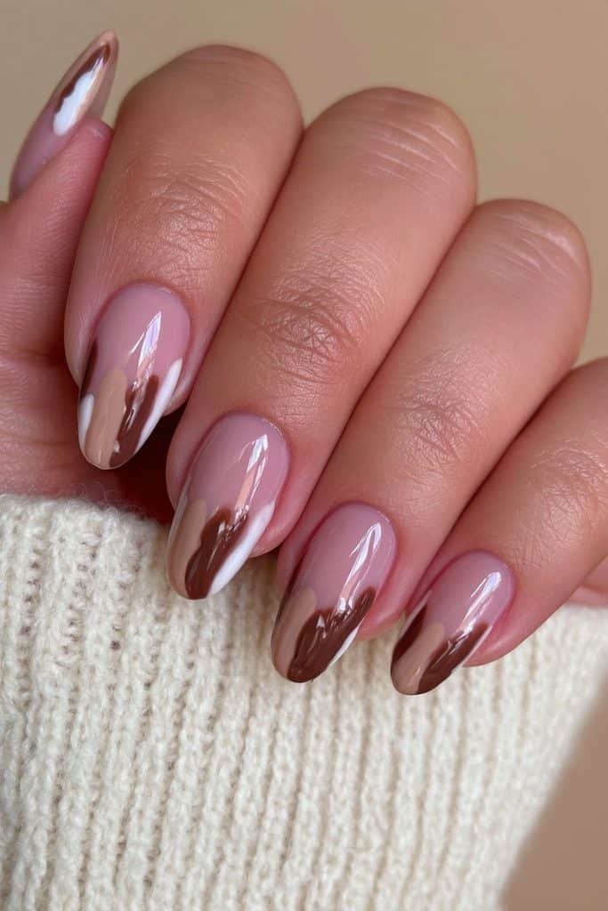 S'mores-inspired nails with marshmallow biscuit and chocolate tones